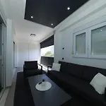 Legacy Marine 3 - Serenity, Luxury Designer Penthouse 公寓 扎达尔