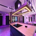 Legacy Marine 3 - Serenity, Luxury Designer Penthouse 公寓