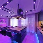Legacy Marine 3 - Serenity, Luxury Designer Penthouse 公寓