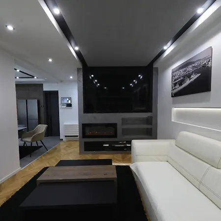 Legacy Marine 3 - Serenity, Luxury Designer Penthouse Appartement *