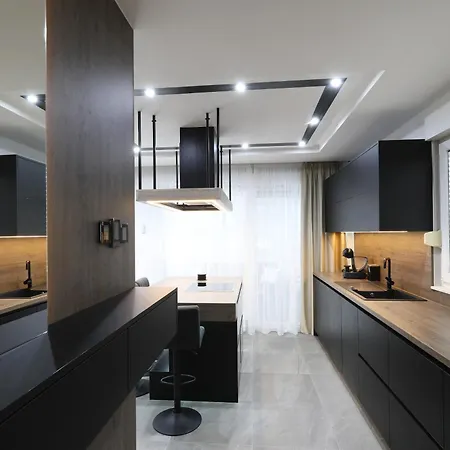 Legacy Marine 3 - Serenity, Luxury Designer Penthouse Apartman