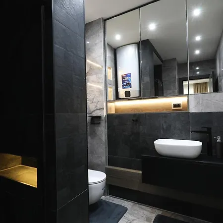 Daire Legacy Marine 3 - Serenity, Luxury Designer Penthouse *