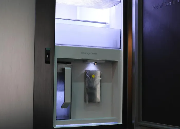 Legacy Marine 3 - Serenity, Luxury Designer Penthouse