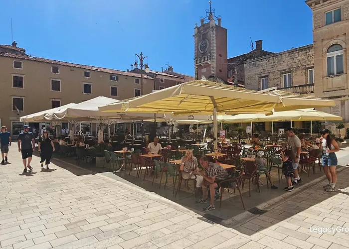 Legacy Marine 3 - Serenity, Luxury Designer Penthouse