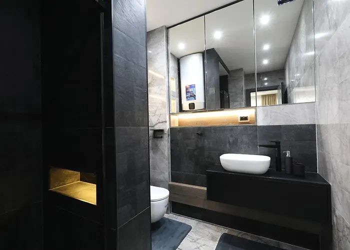 Legacy Marine 3 - Serenity, Luxury Designer Penthouse